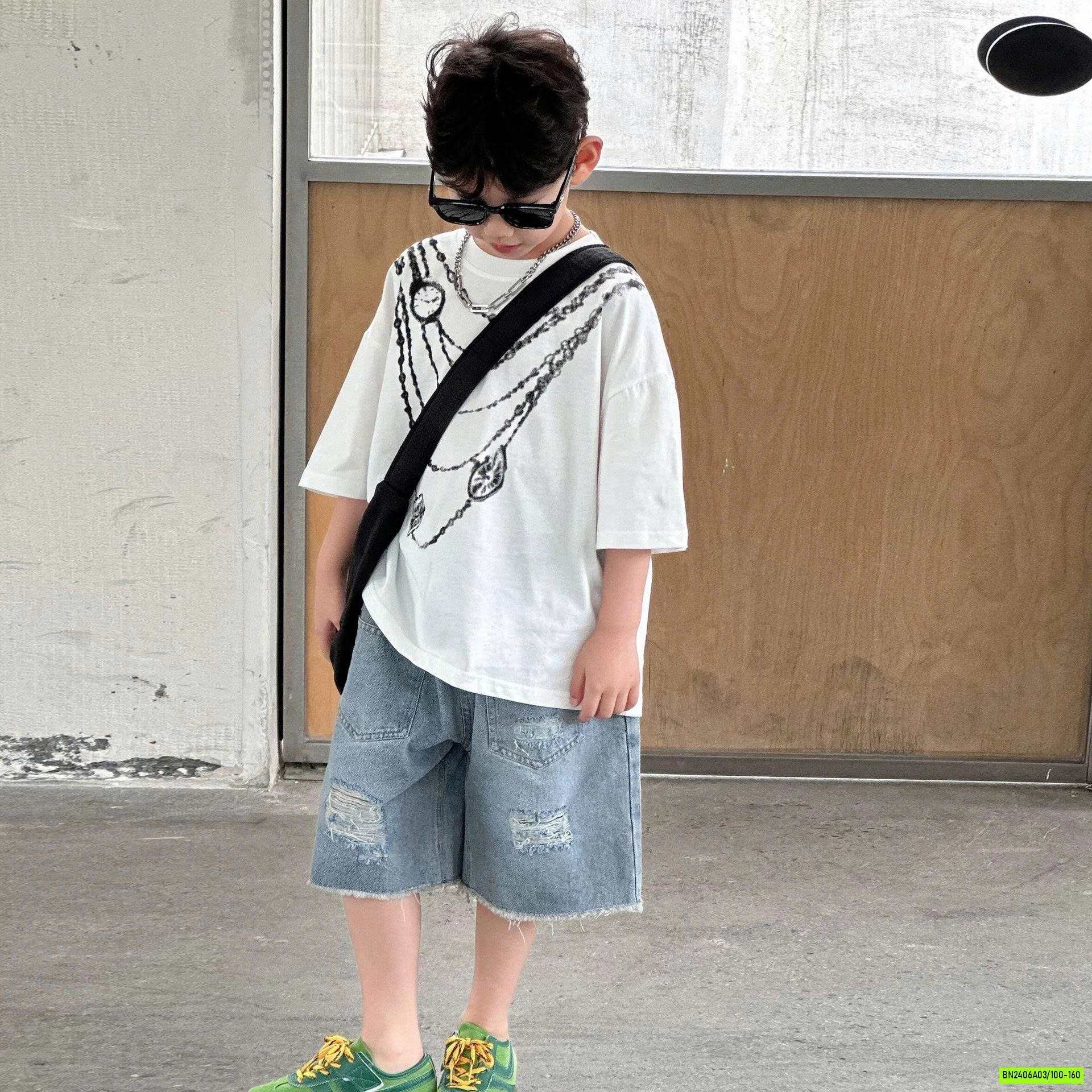 ÁO THUN IN VÒNG CỔ MIX JEANS RÁCH