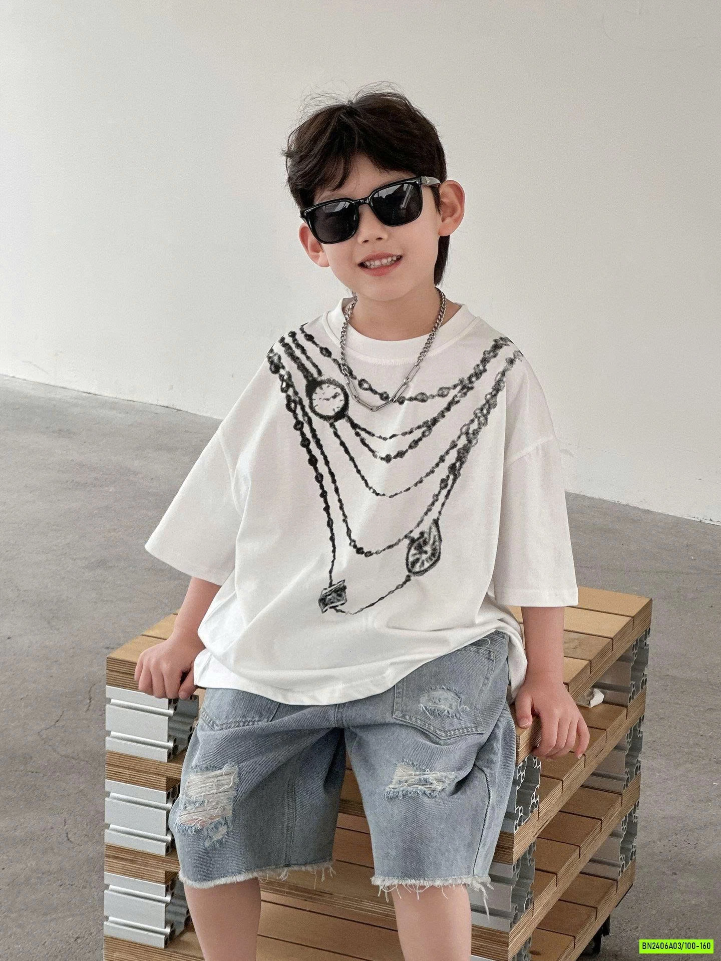 ÁO THUN IN VÒNG CỔ MIX JEANS RÁCH