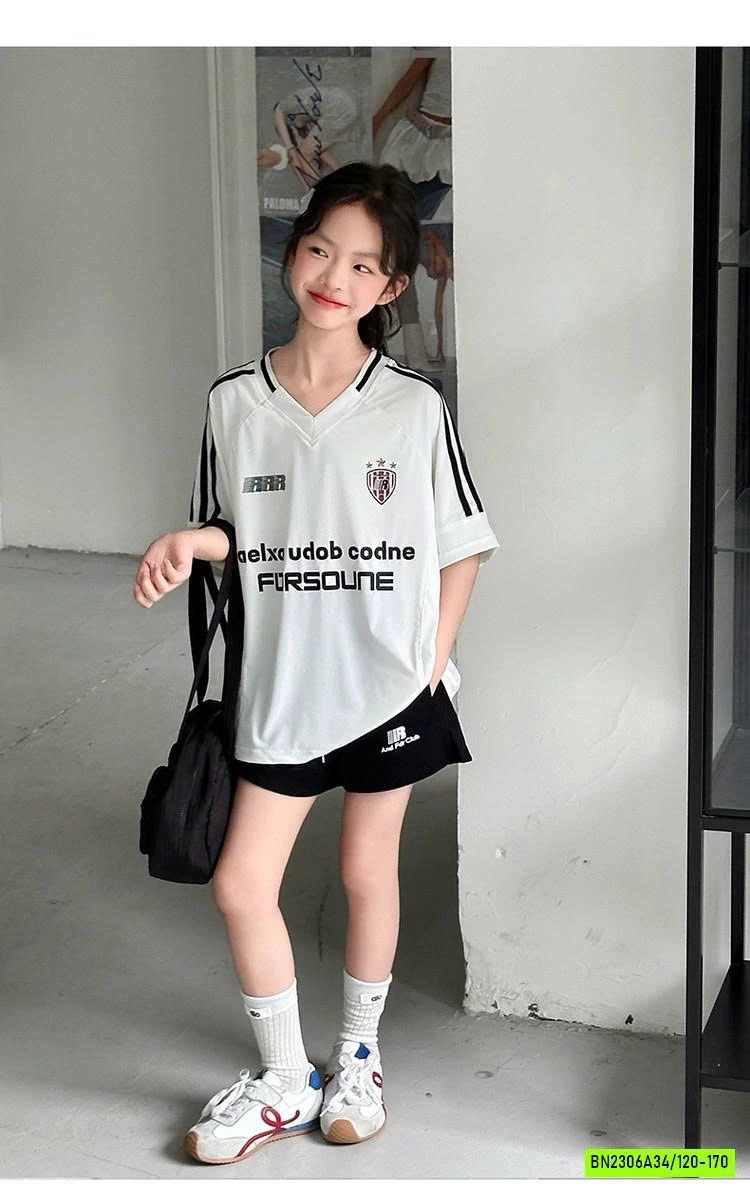 SÉT THỂ THAO CỔ V BG