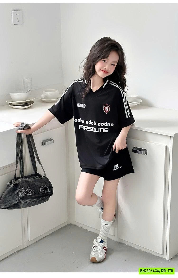 SÉT THỂ THAO CỔ V BG