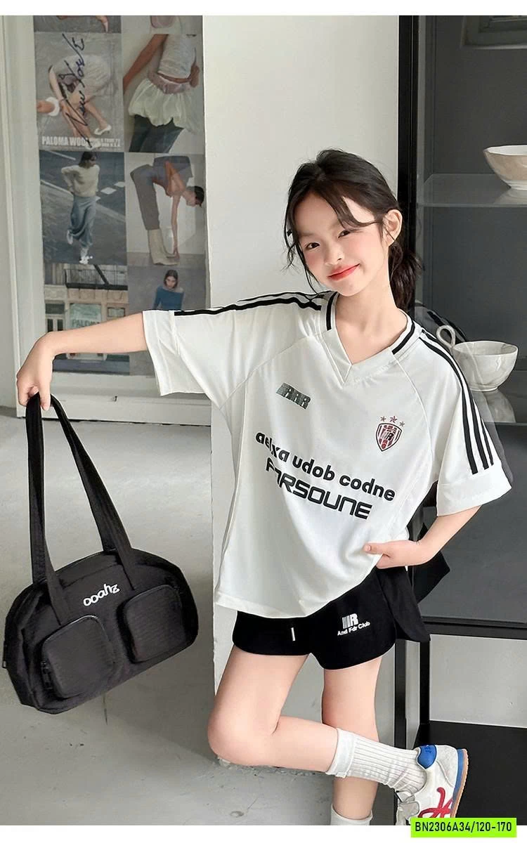 SÉT THỂ THAO CỔ V BG