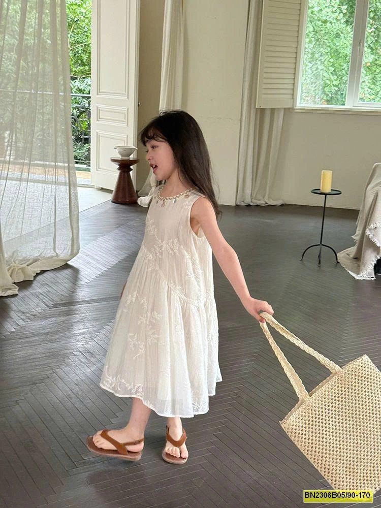 ĐẦM TRẮNG THÊU HOA AMBB 25E026