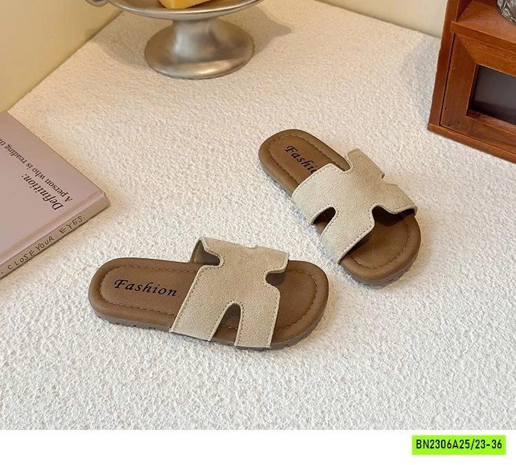 DÉP LÊ QUAI CHỮ H