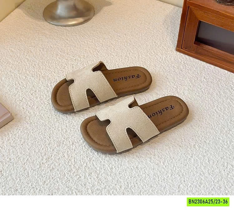 DÉP LÊ QUAI CHỮ H