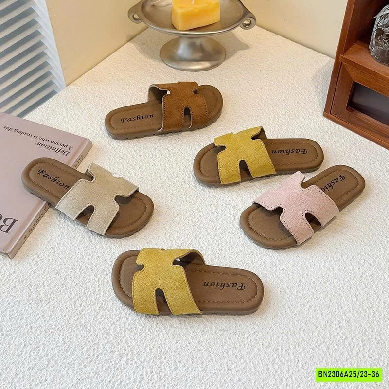 DÉP LÊ QUAI CHỮ H