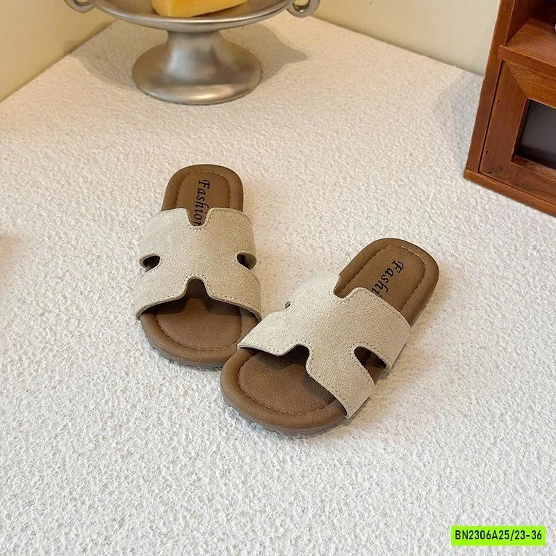 DÉP LÊ QUAI CHỮ H