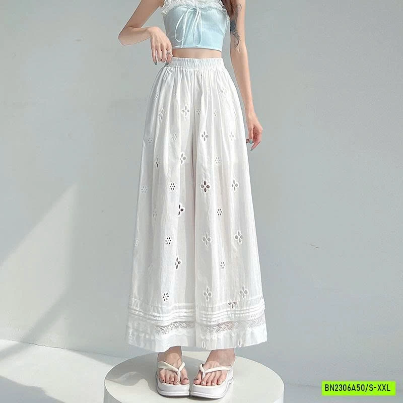 QUẦN ĐŨI THÊU HOA ỐNG RỘNG