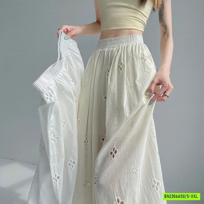 QUẦN ĐŨI THÊU HOA ỐNG RỘNG