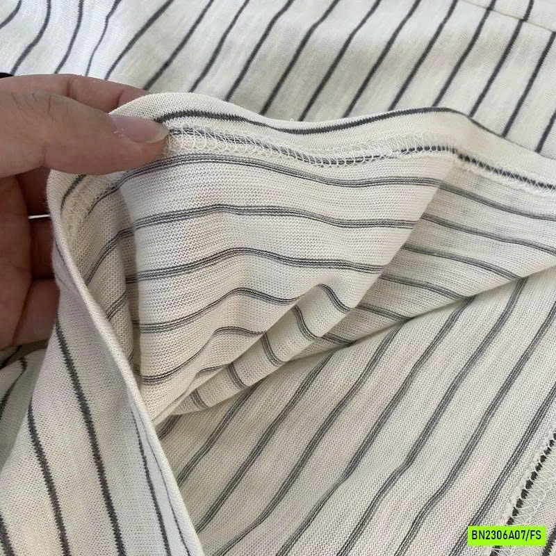 ÁO THUN KẺ CÚN CON