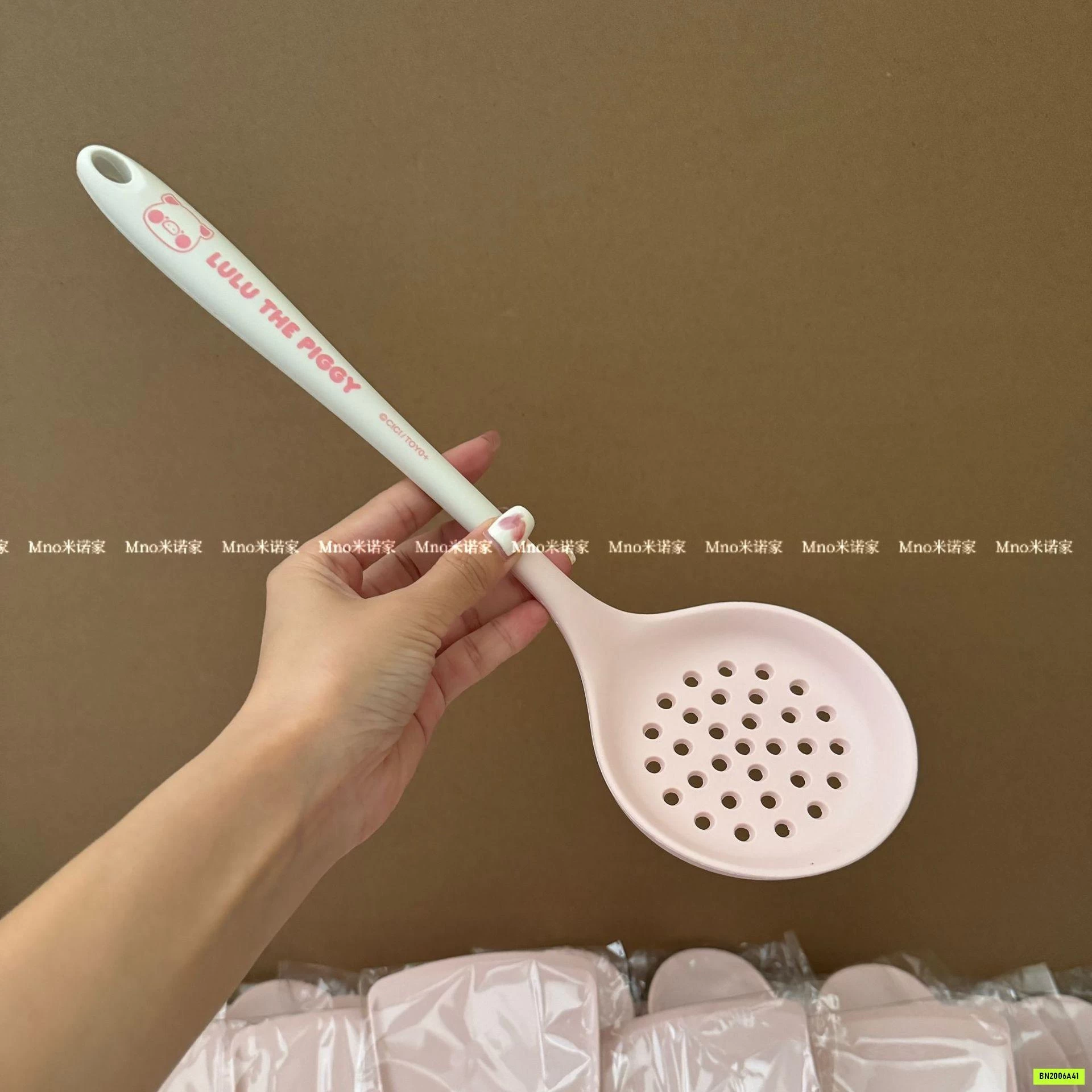 BỘ DỤNG CỤ NẤU SILICON 4 MÓN HỒNG