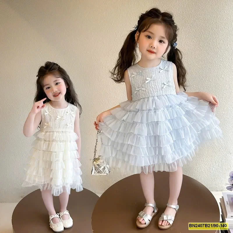 ĐẦM CÔNG CHÚA SÁT NÁCH ĐÍNH NƠ