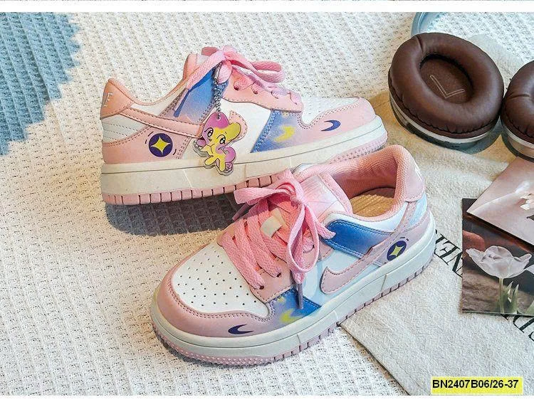 GIÀY THỂ THAO BÉ GÁI