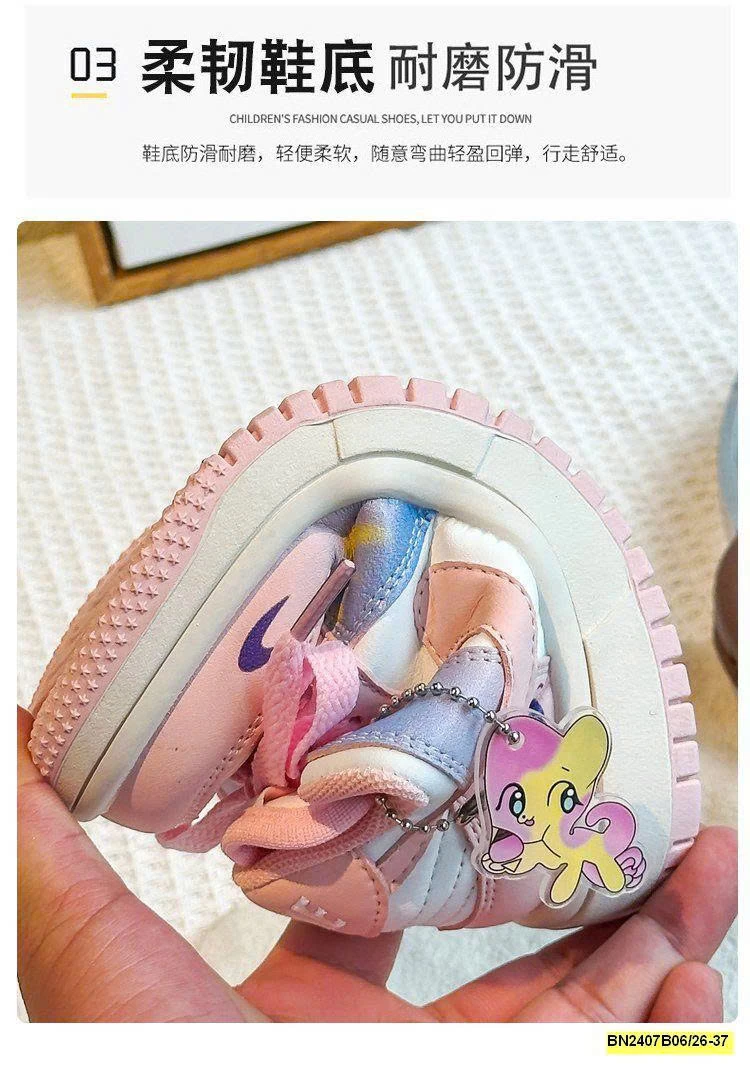 GIÀY THỂ THAO BÉ GÁI