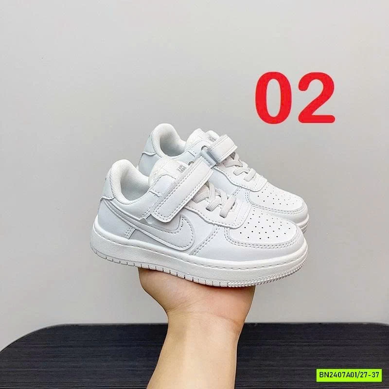 GIÀY THỂ THAO QUAI DÁN