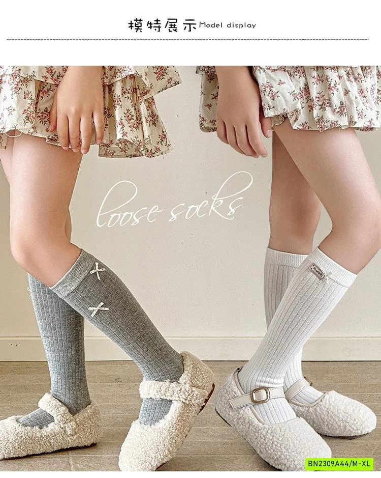 SÉT 3Đ TẤT NGANG GỐI GẮN NƠ TIỂU THƯ