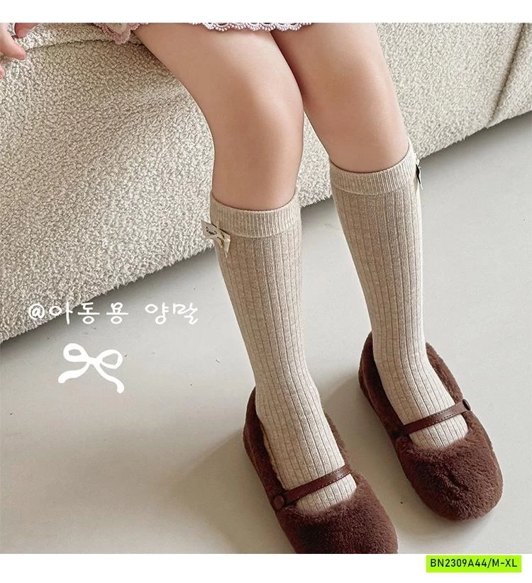 SÉT 3Đ TẤT NGANG GỐI GẮN NƠ TIỂU THƯ