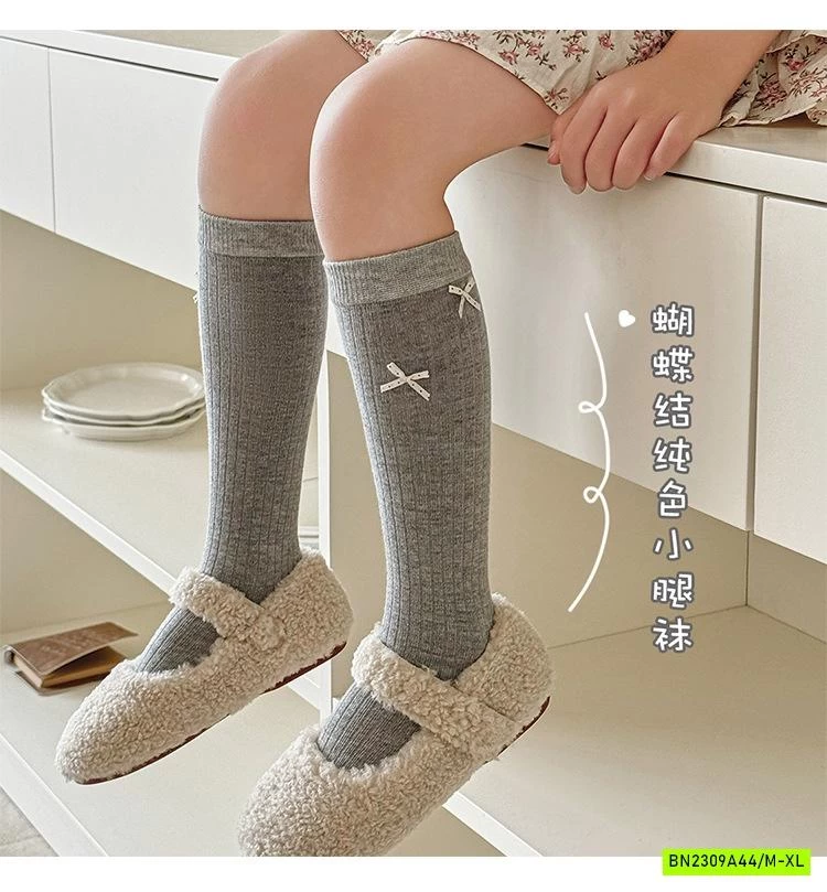 SÉT 3Đ TẤT NGANG GỐI GẮN NƠ TIỂU THƯ