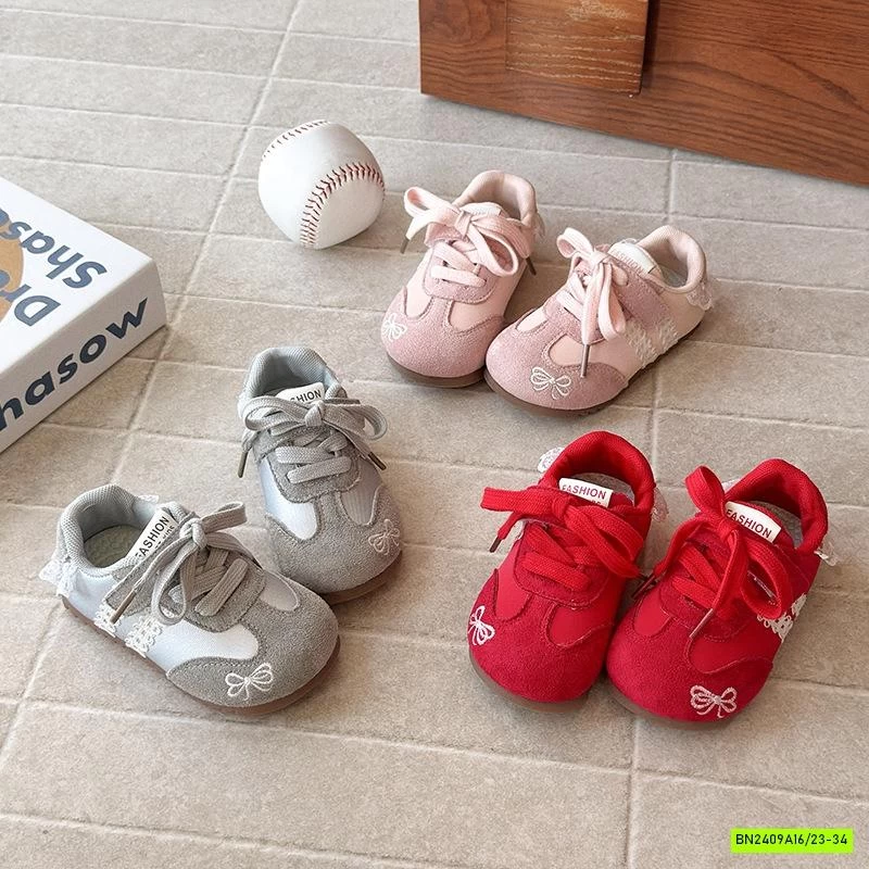 GIÀY THỂ THAO VIỀN REN THÊU NƠ