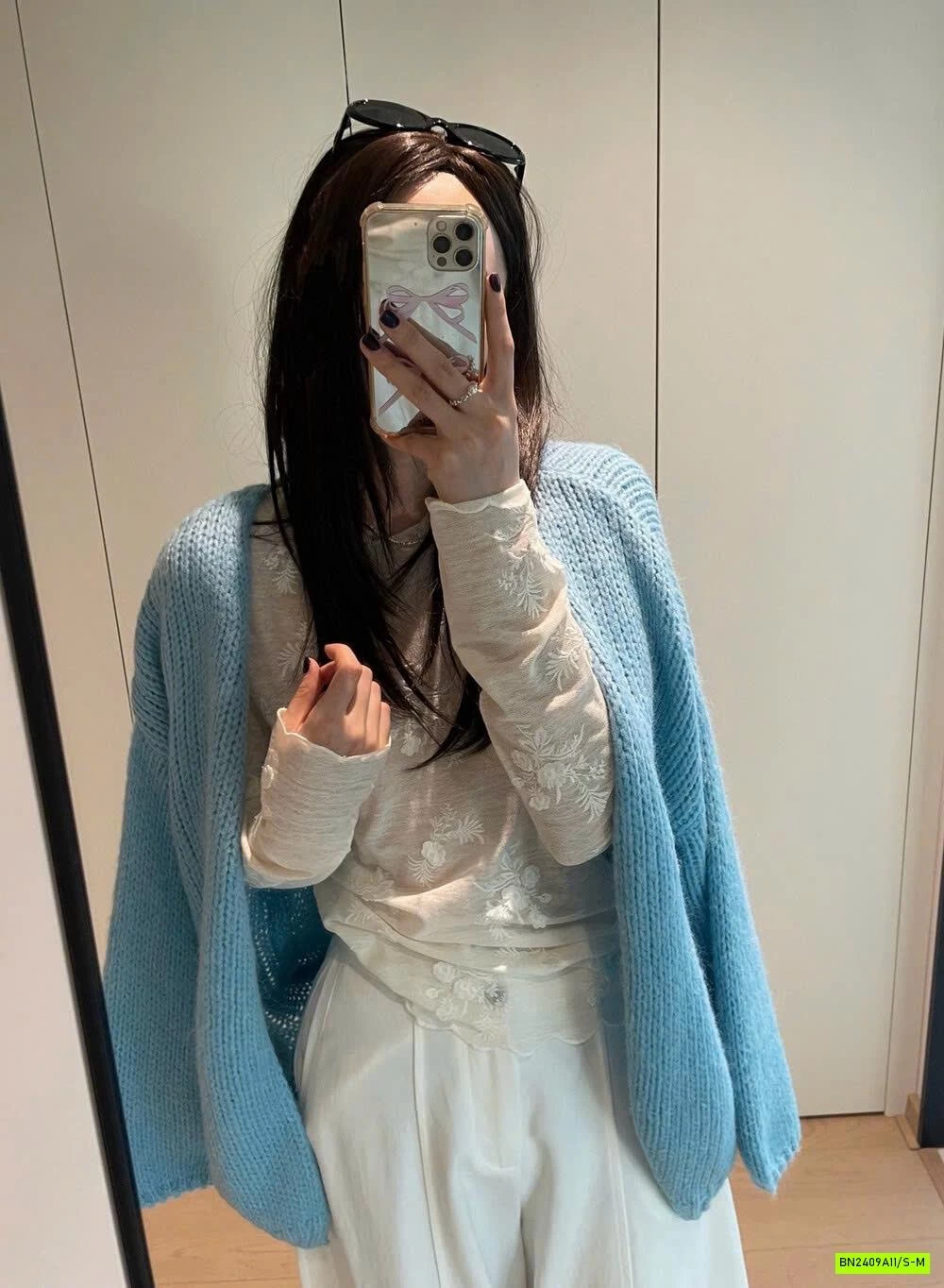 ÁO THUN GIẤY THÊU HOA WGWE7350