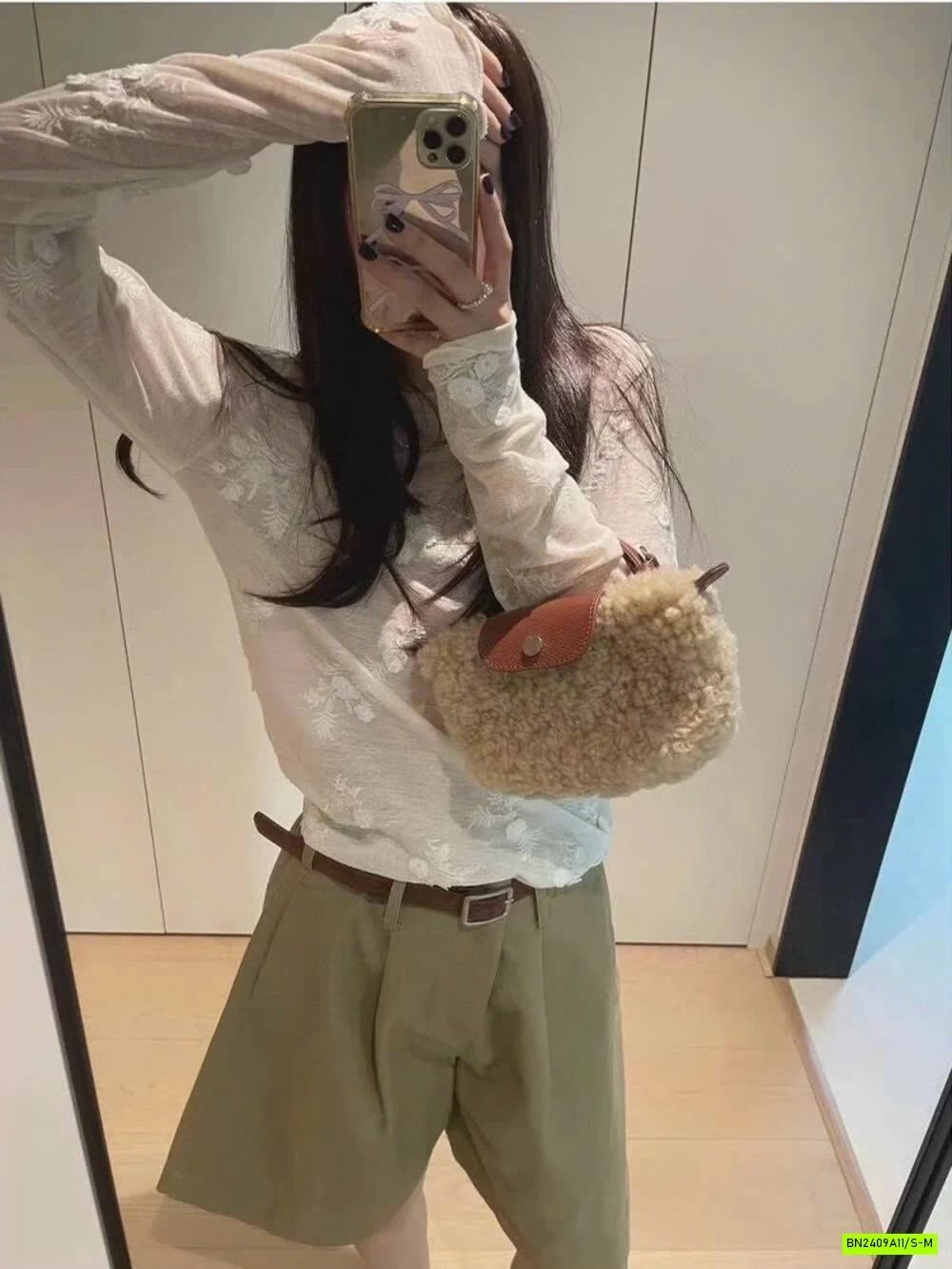 ÁO THUN GIẤY THÊU HOA WGWE7350