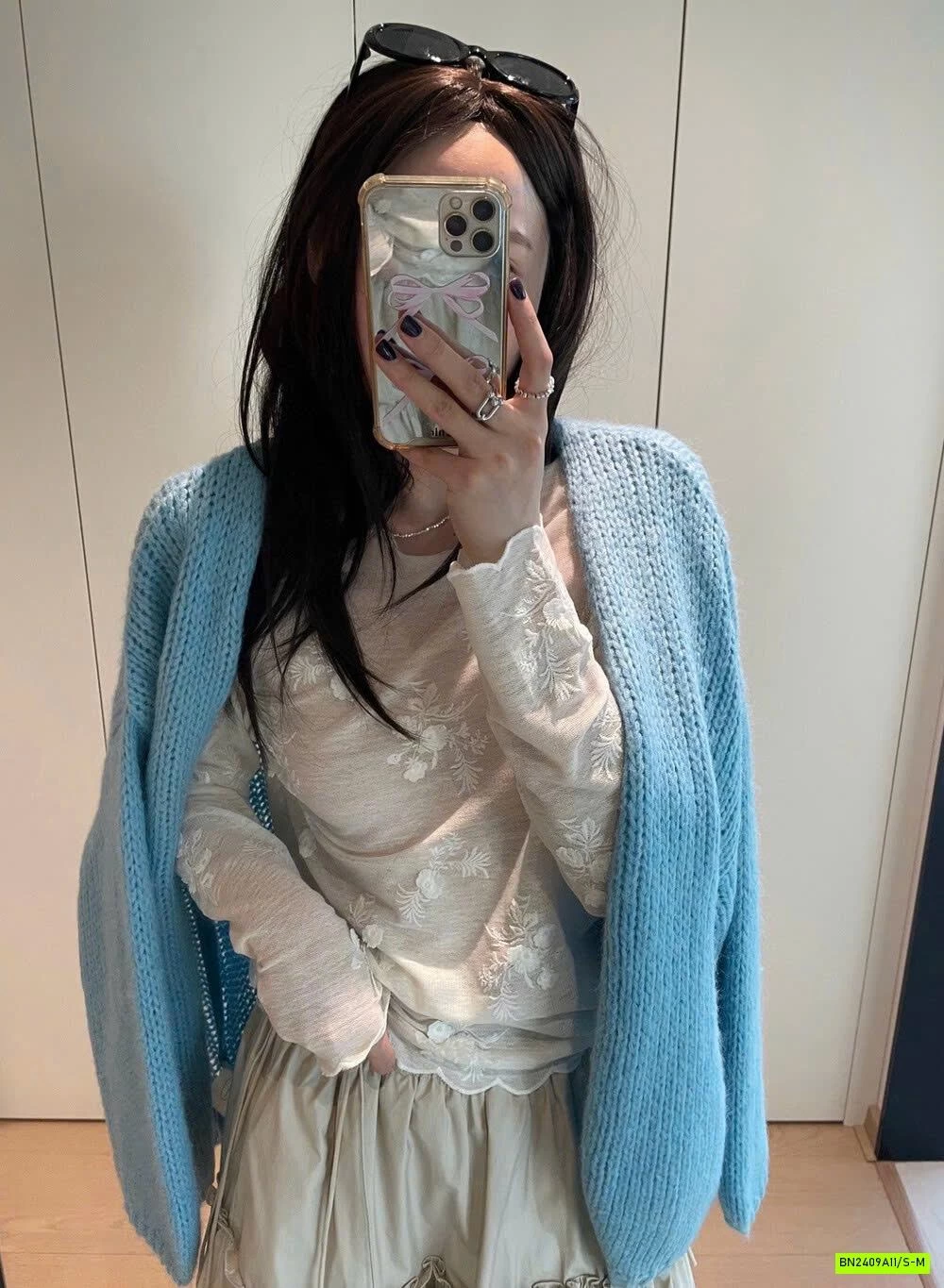 ÁO THUN GIẤY THÊU HOA WGWE7350