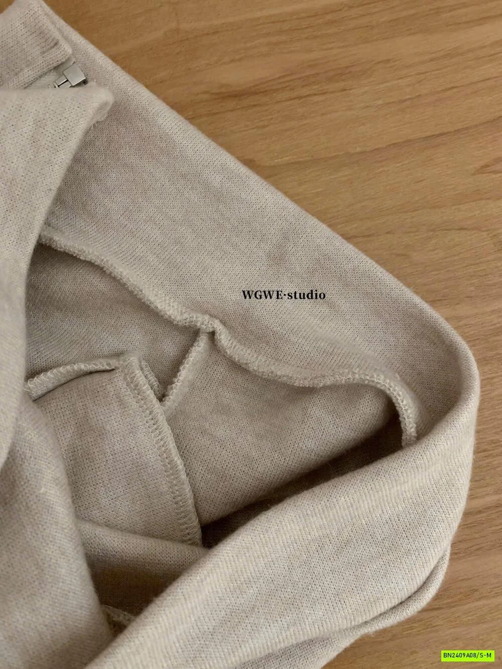KHOÁC HOODIE LEN WGWE7184