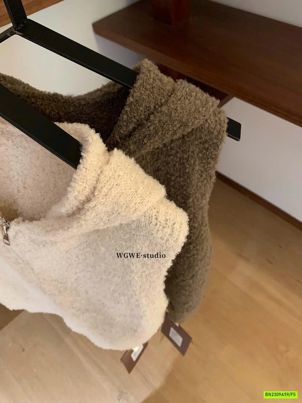 KHOÁC GILE LÔNG CỪU LIỀN MŨ WGWE