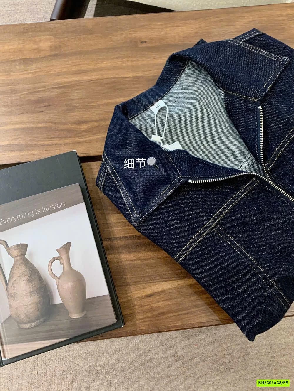 KHOÁC DA BÒ CỔ BẺ KHÓA WGWE6866