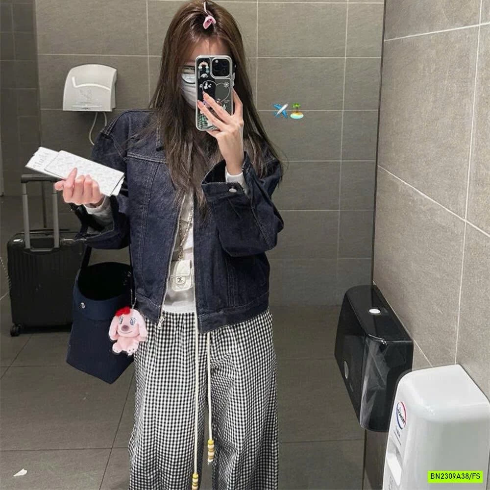 KHOÁC DA BÒ CỔ BẺ KHÓA WGWE6866