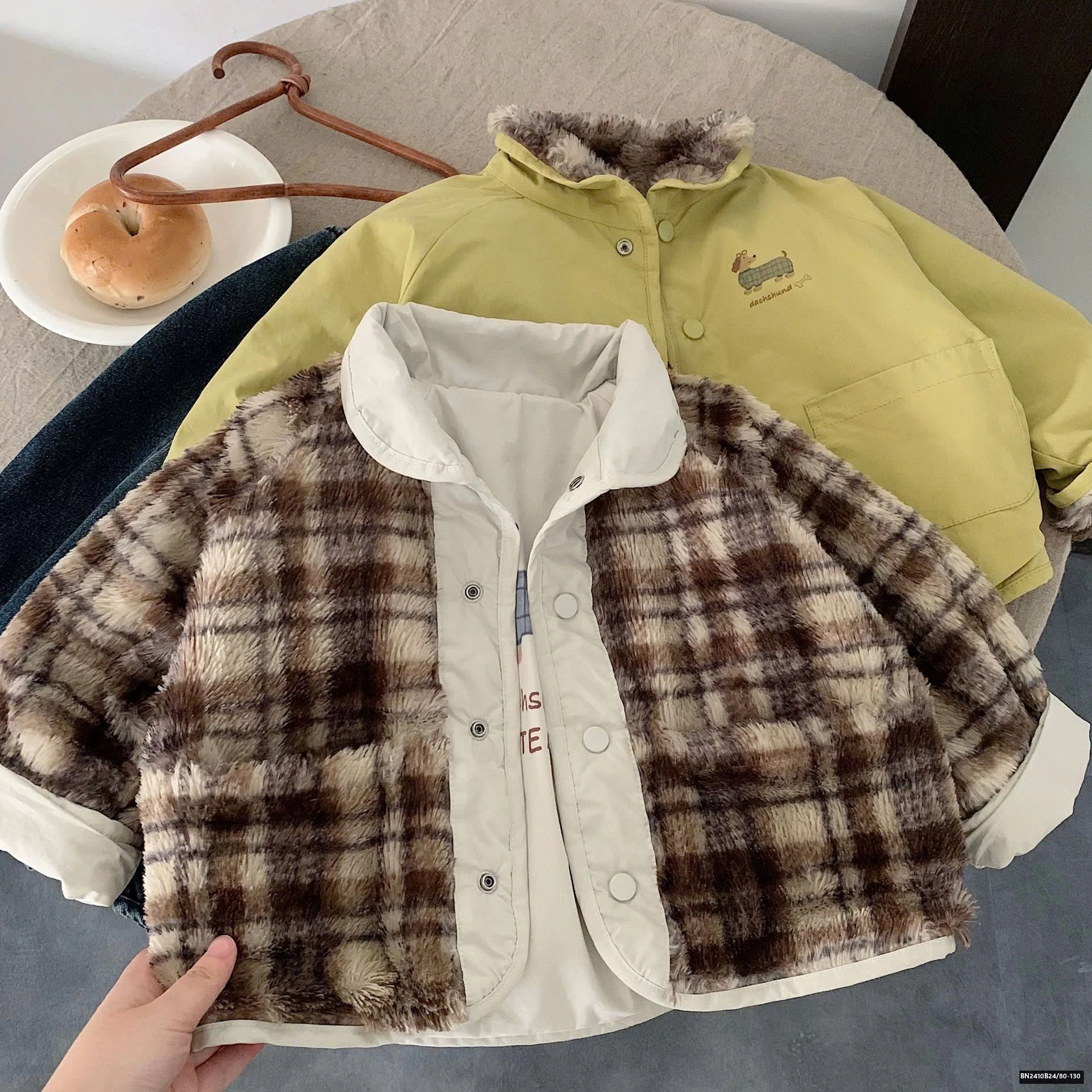 ÁO KHOÁC 2 MẶT LÔNG CARO NÂU