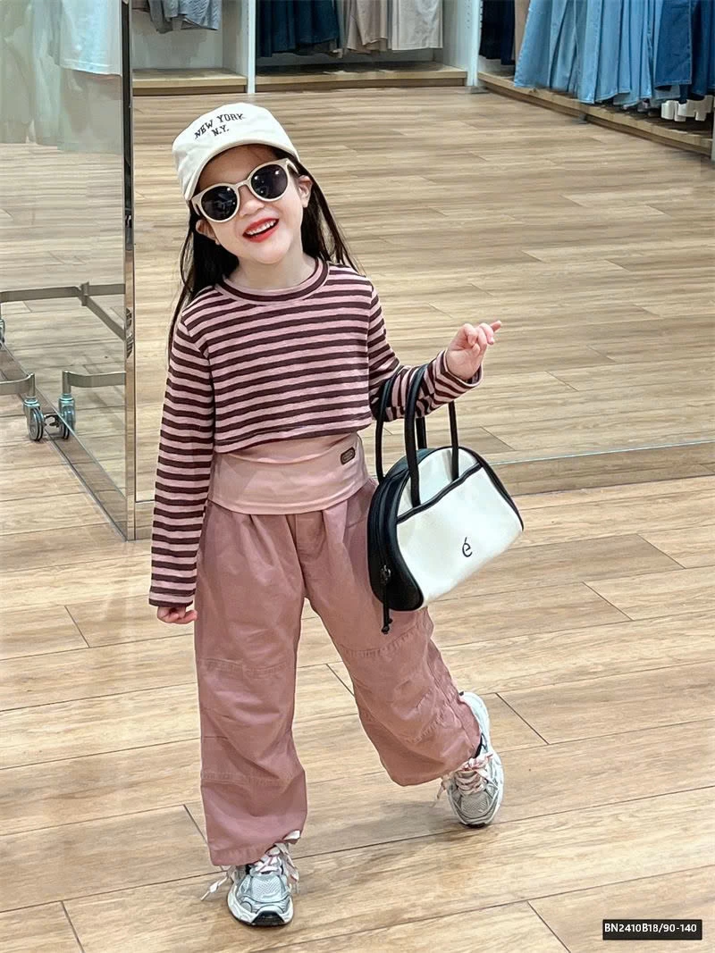 SÉT HỒNG KẺ NGANG BÉ GÁI