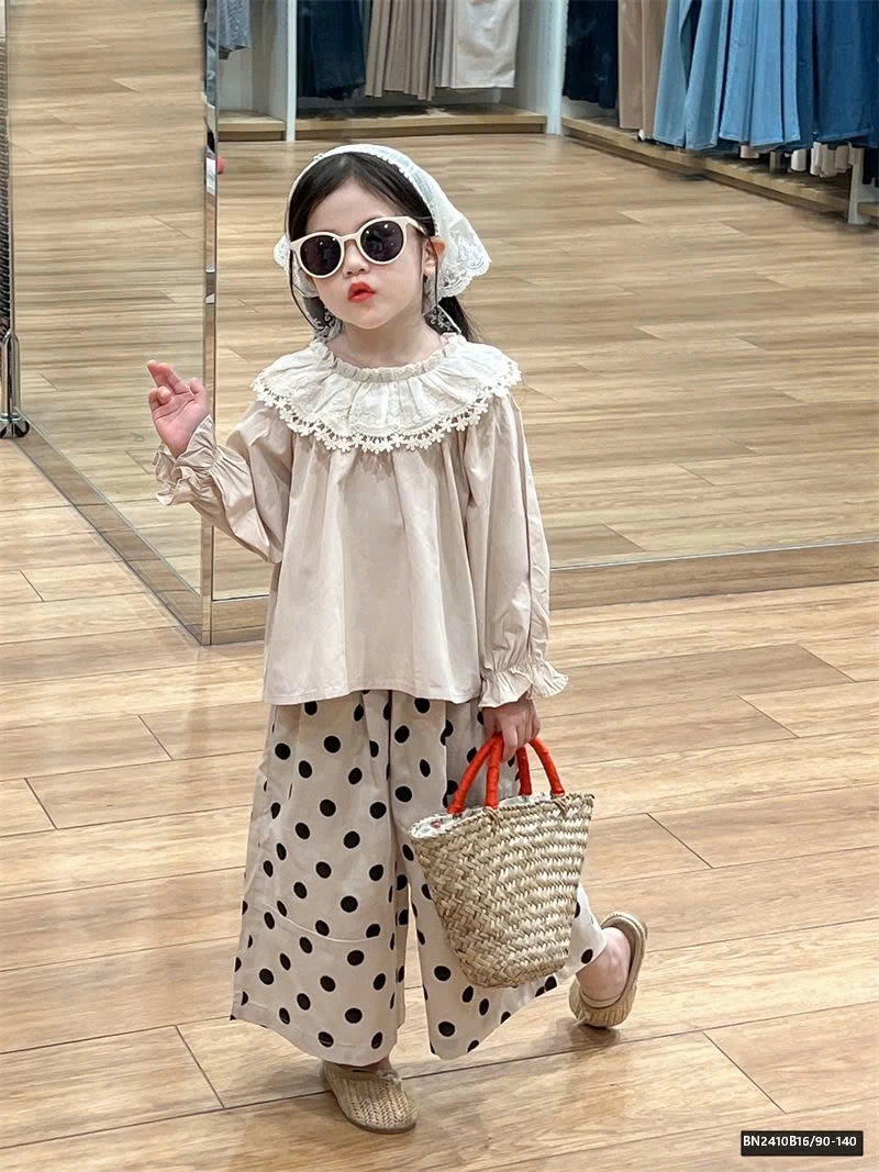 SÉT ÁO THÔ CỔ REN MIX QUẦN CHẤM BI HÀN QUỐC