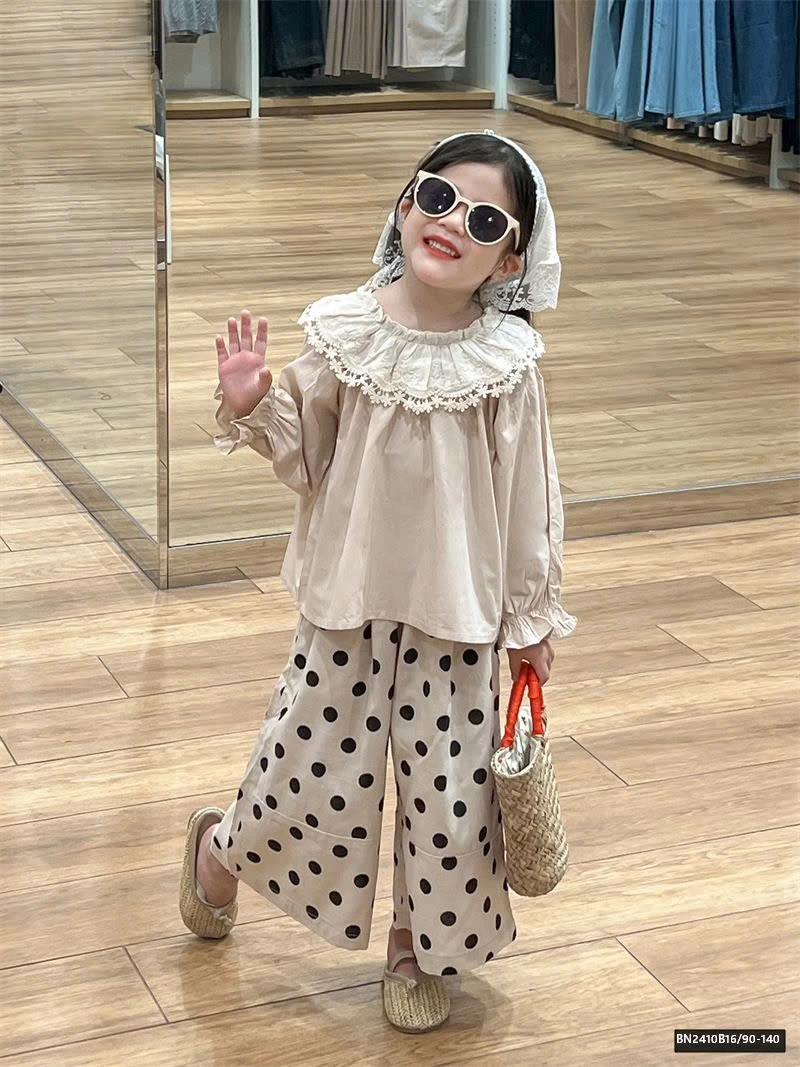 SÉT ÁO THÔ CỔ REN MIX QUẦN CHẤM BI HÀN QUỐC