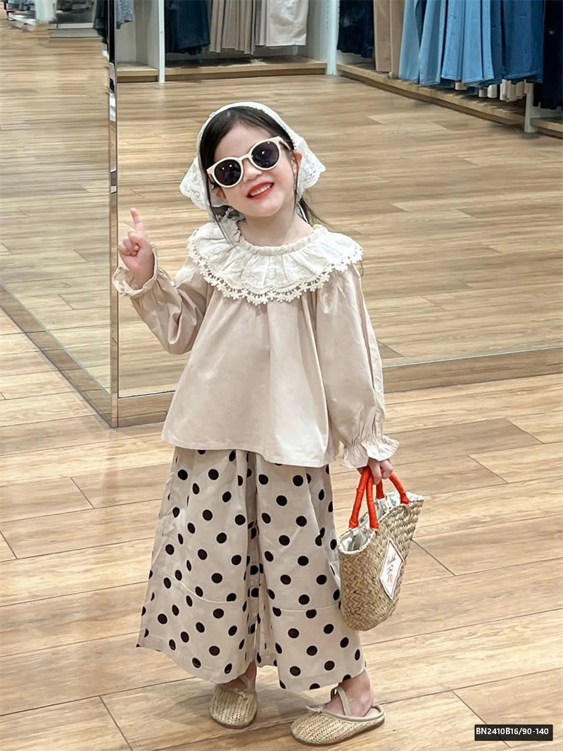 SÉT ÁO THÔ CỔ REN MIX QUẦN CHẤM BI HÀN QUỐC