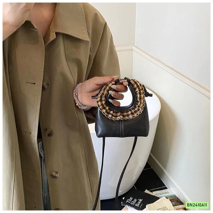 TÚI MINI VIỀN REN CARO