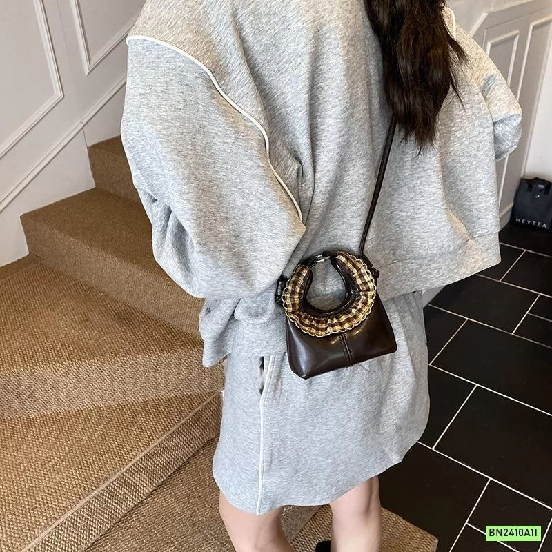 TÚI MINI VIỀN REN CARO