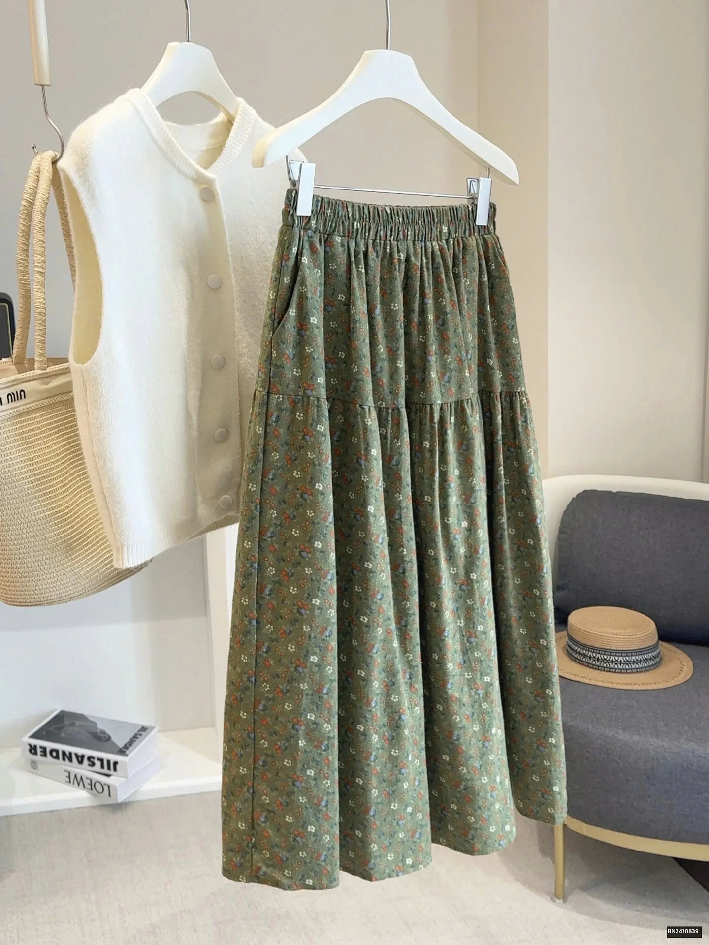 CHÂN VÁY HOA CỔ ĐIỂN