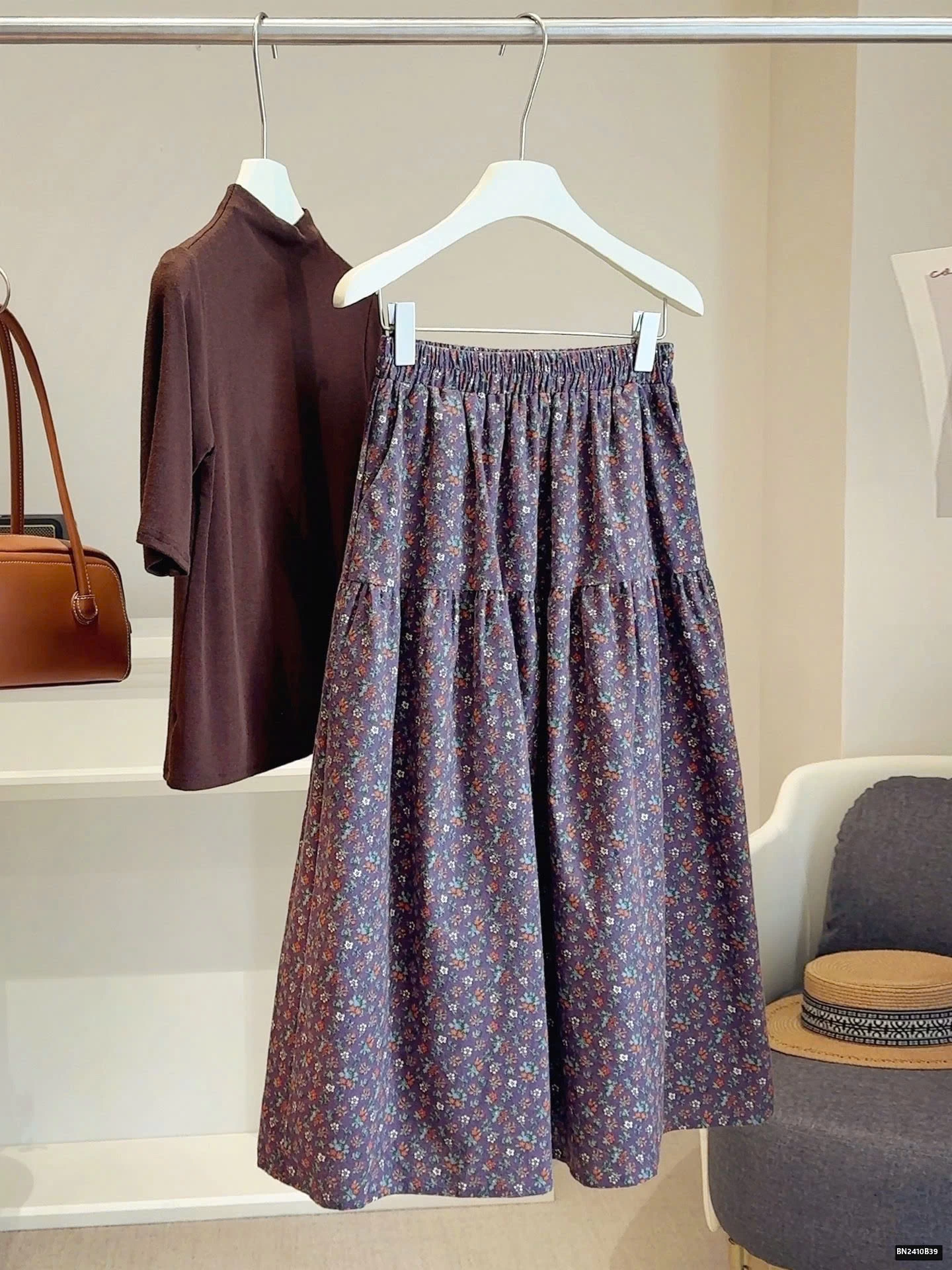 CHÂN VÁY HOA CỔ ĐIỂN