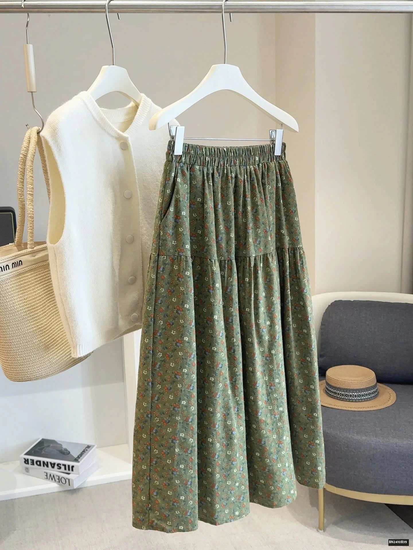 CHÂN VÁY HOA CỔ ĐIỂN