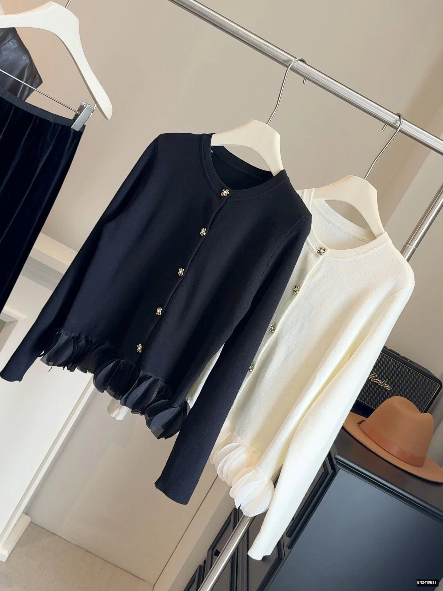 ÁO LEN DỆT KIM PHỐI VOAN