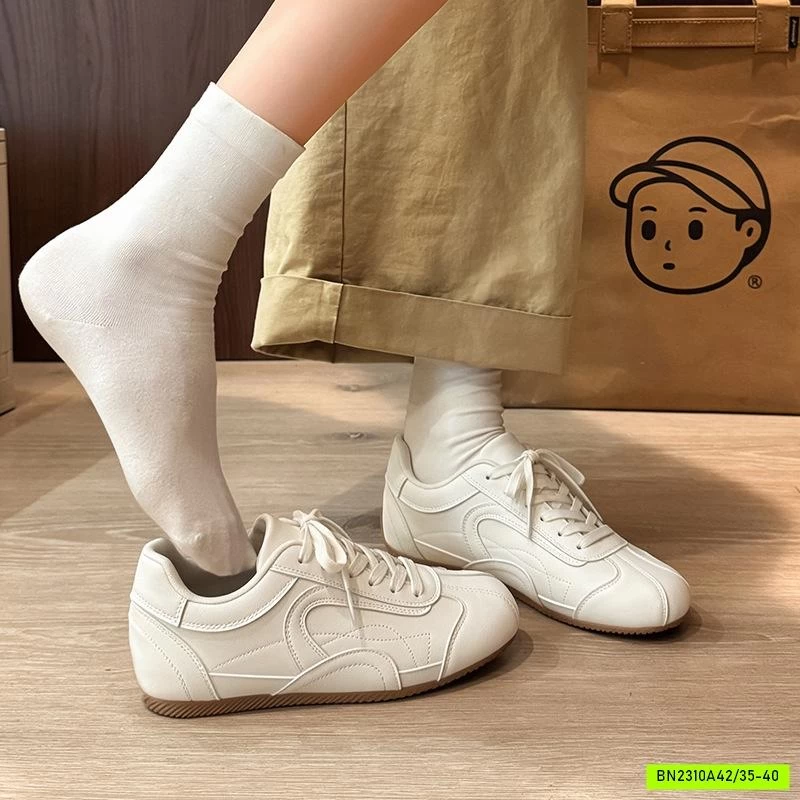 GIÀY THỂ THAO ĐẾ BỆT TRƠN MÀU