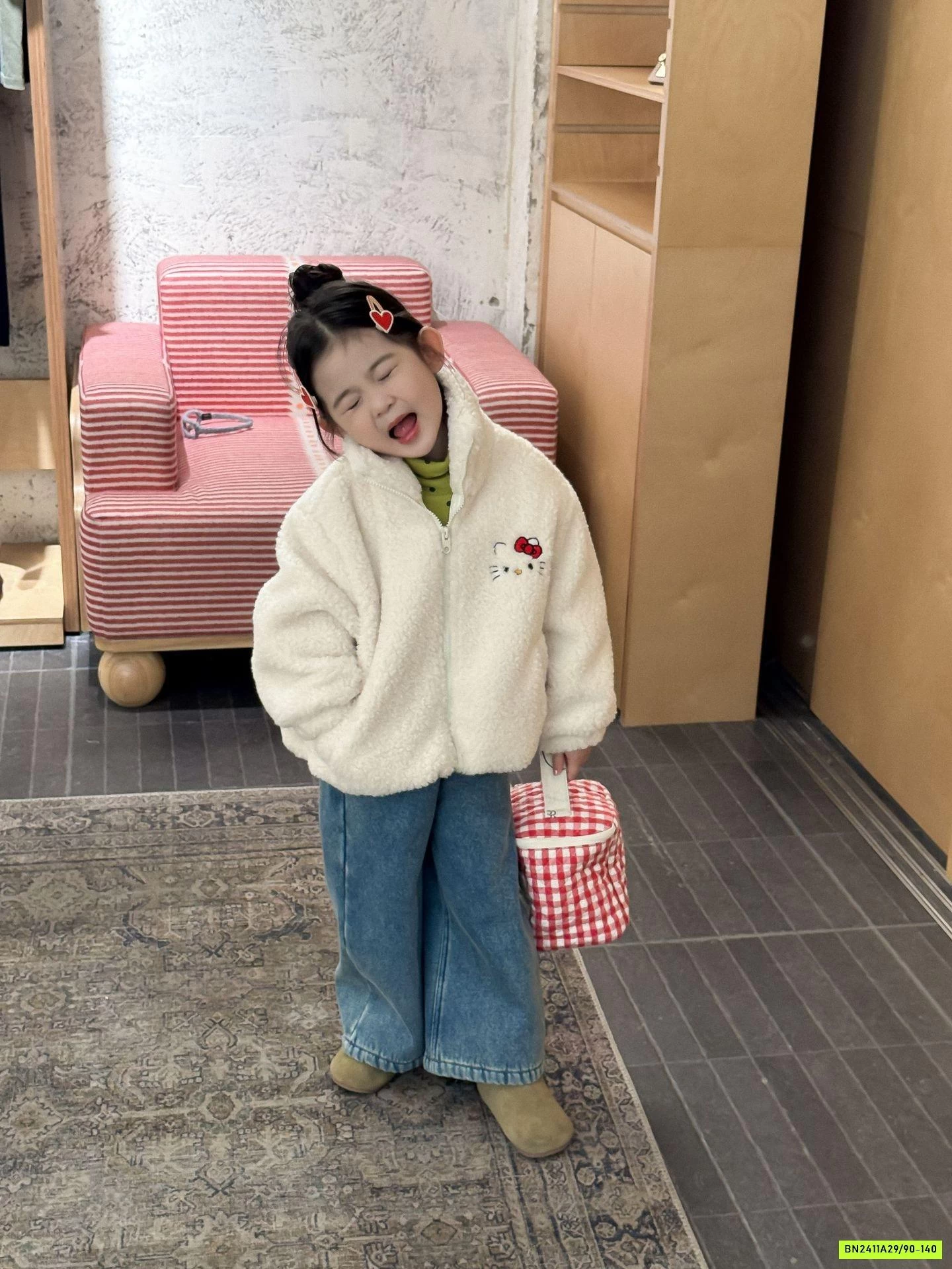 KHOÁC LÔNG CỪU KITTY