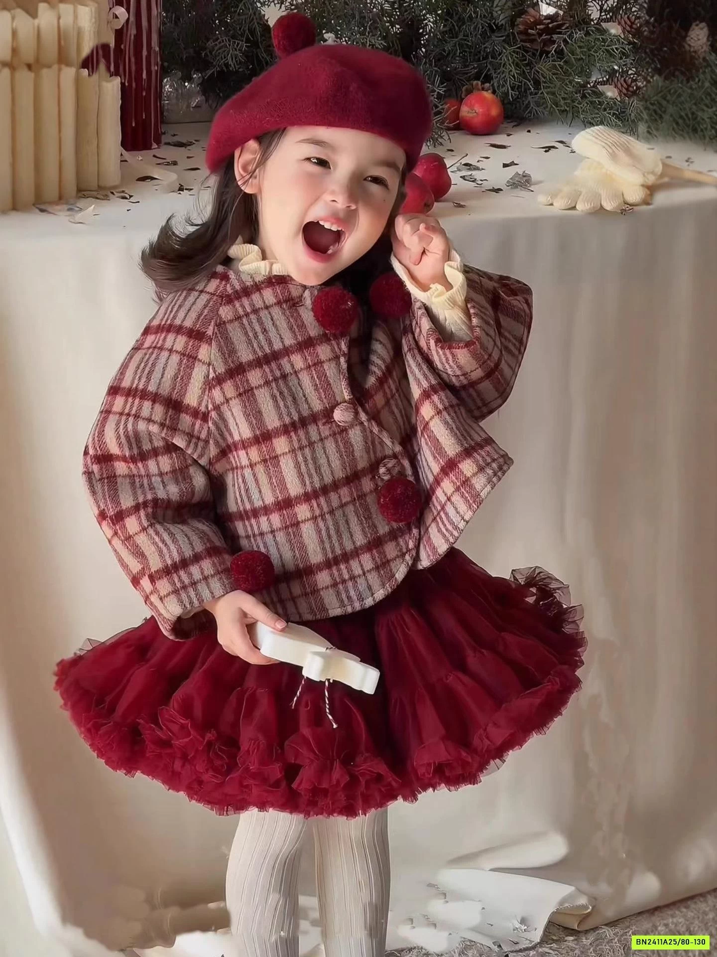 SÉT VÁY CARO ĐỎ DIỆN TẾT