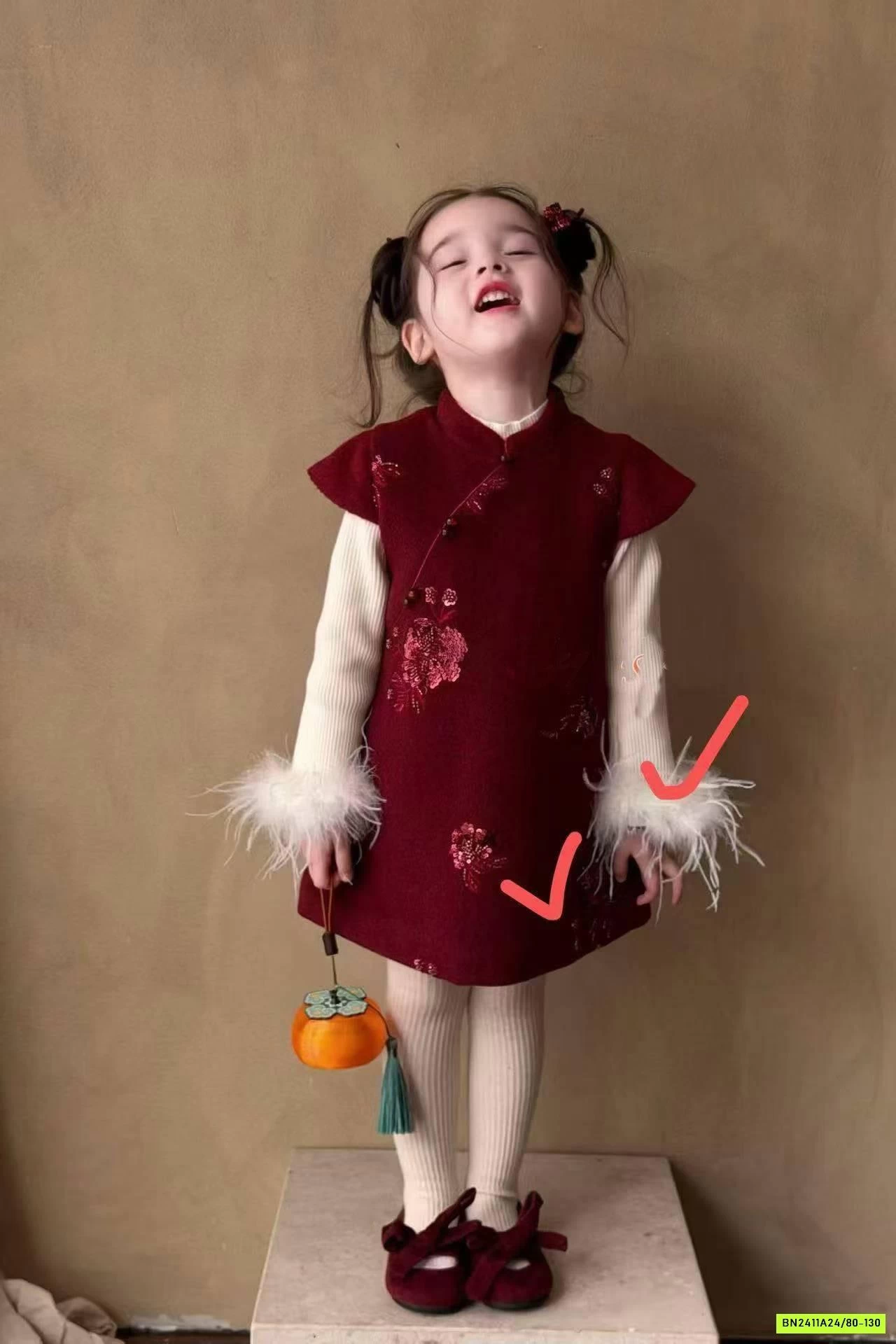 SÉT SƯỜN XÁM NHUNG ĐỎ