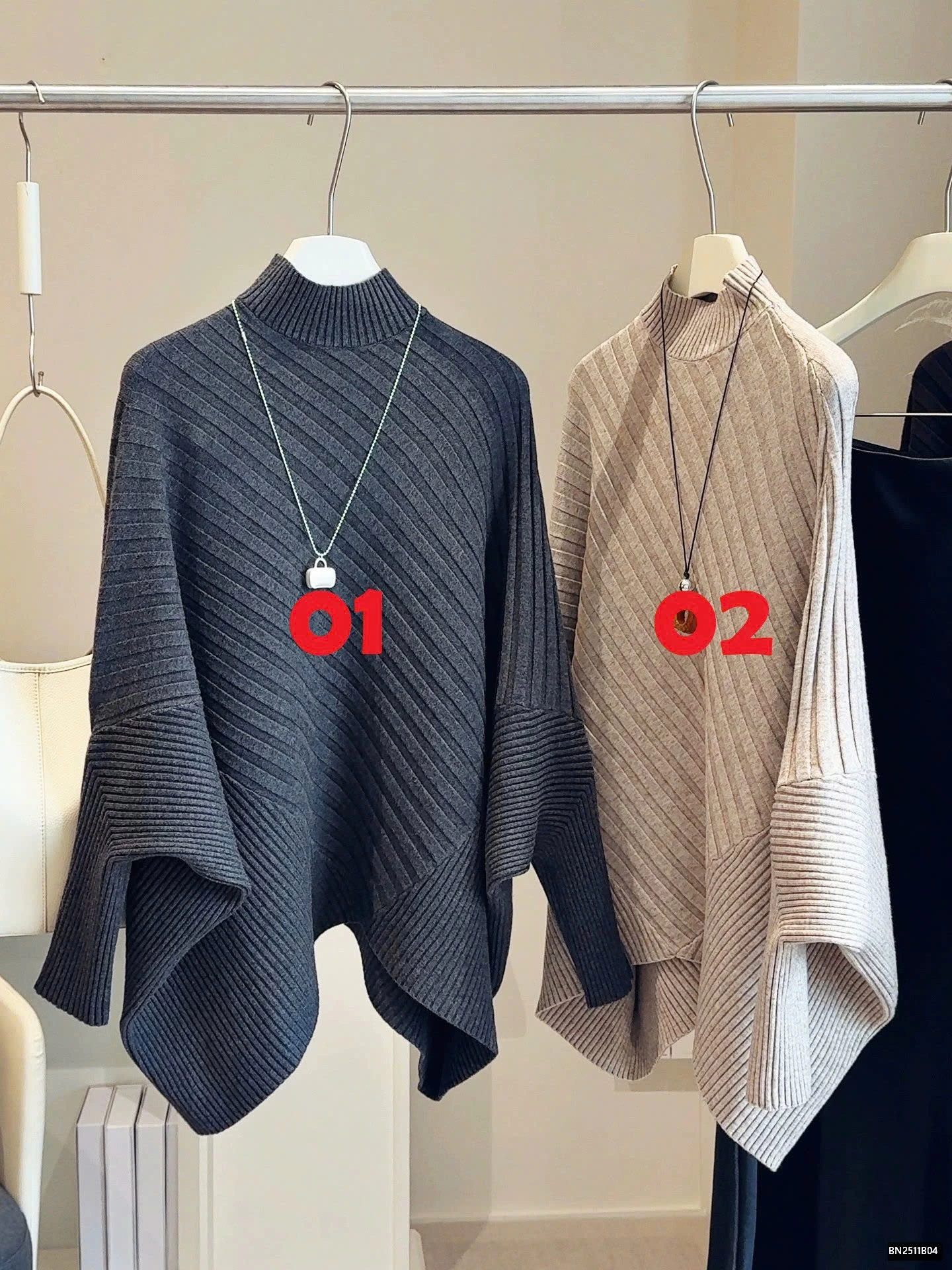 ÁO LEN CÁNH RƠI CAO CỔ ANNA