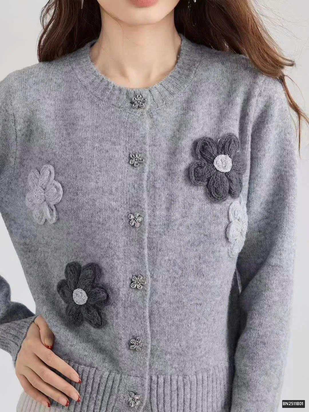 ÁO LEN XÁM HOA NỔI