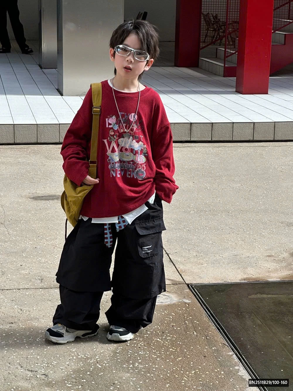 ÁO ĐỎ IN CHỮ HOẠT HÌNH