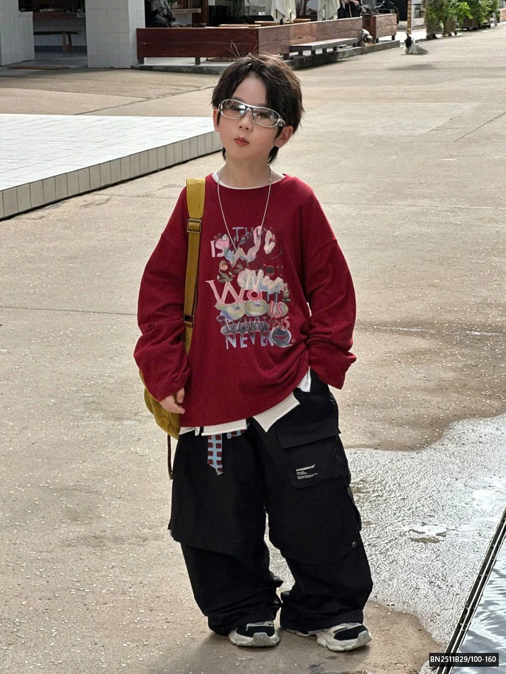 ÁO ĐỎ IN CHỮ HOẠT HÌNH