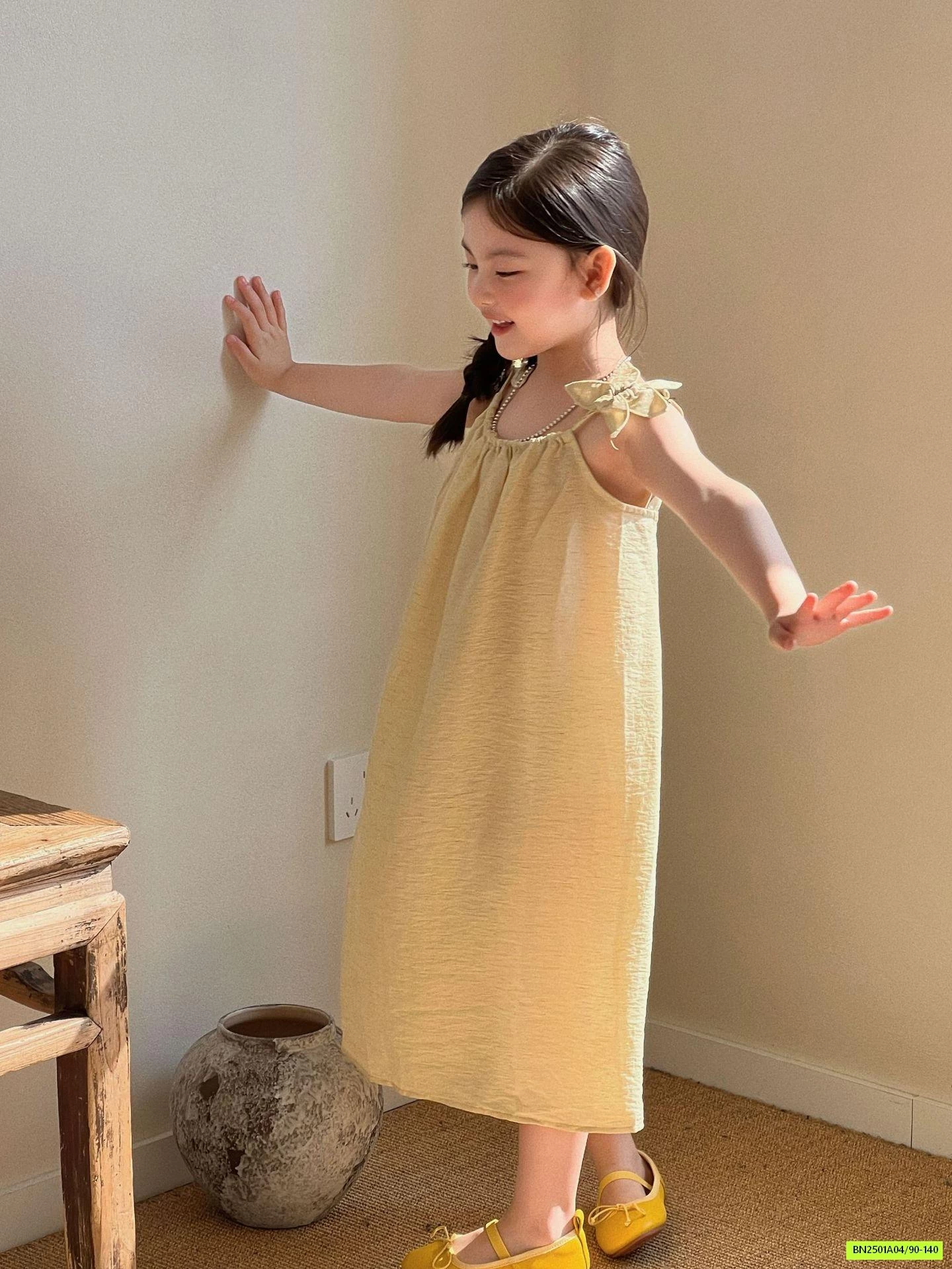 ĐẦM HOA 2 DÂY QUAI HOA