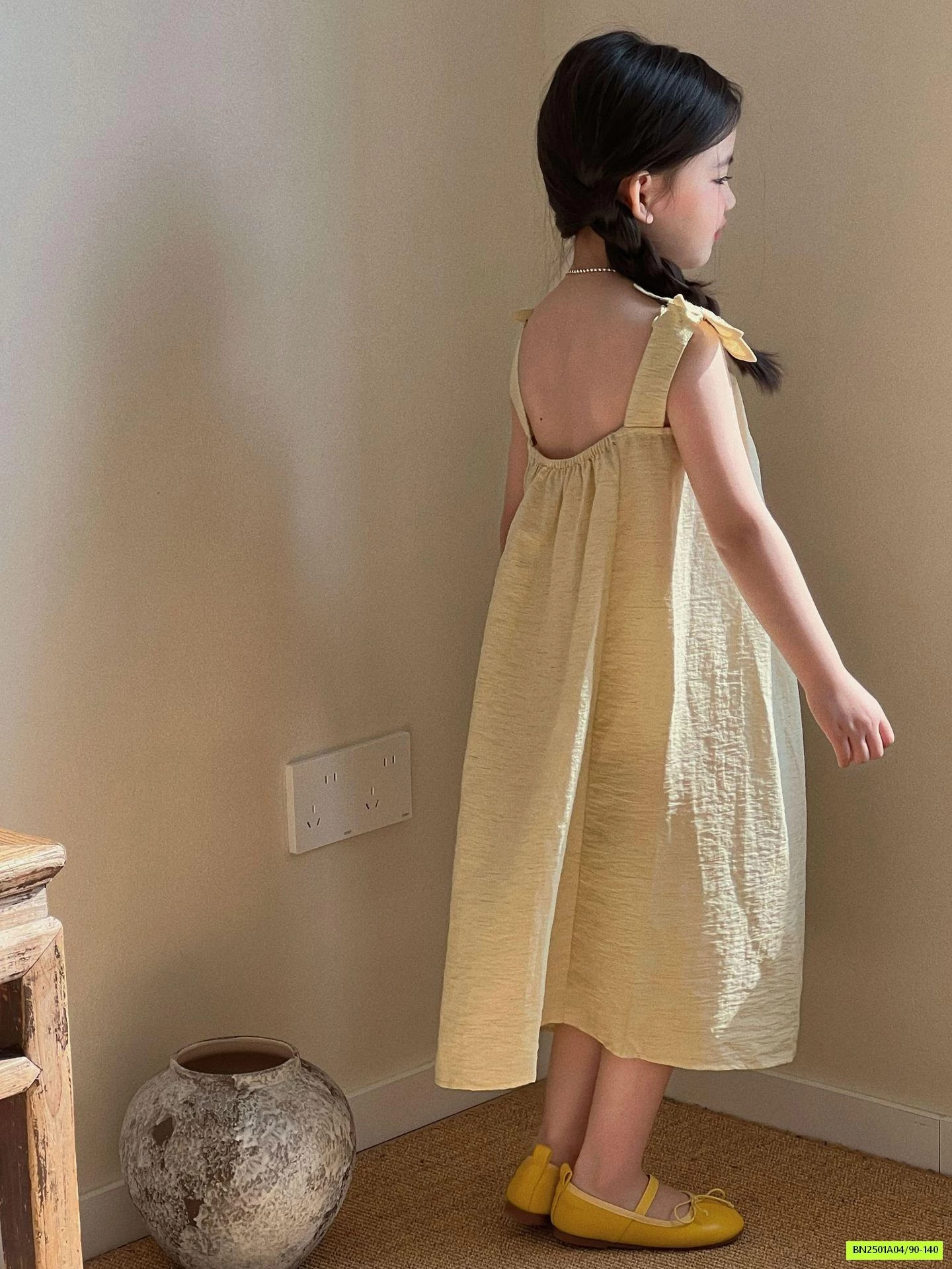 ĐẦM HOA 2 DÂY QUAI HOA